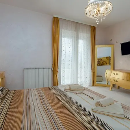 וילה Exclusive 4 Bedroom Alex In With Private Pool, Garden And Parking